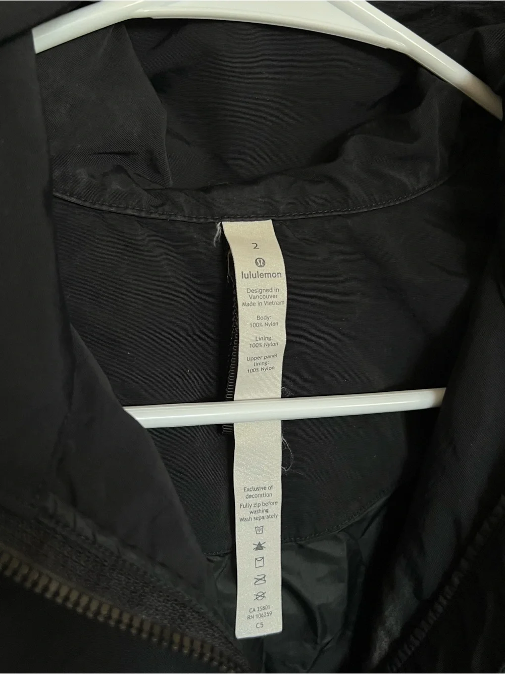 lululemon athletica minimalist hooded